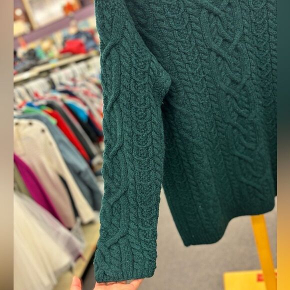 Limited Handknit Ladies Small Green 100% Wool - Picture 3 of 7